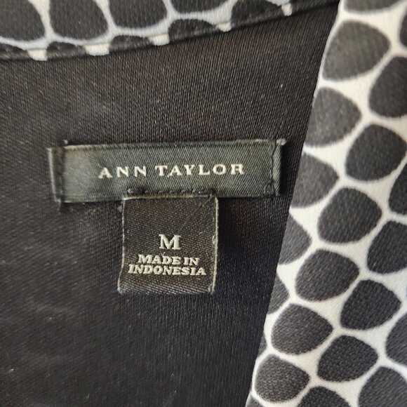 Ann Taylor Wrap Dress, Size M, Like New - Picture 3 of 5